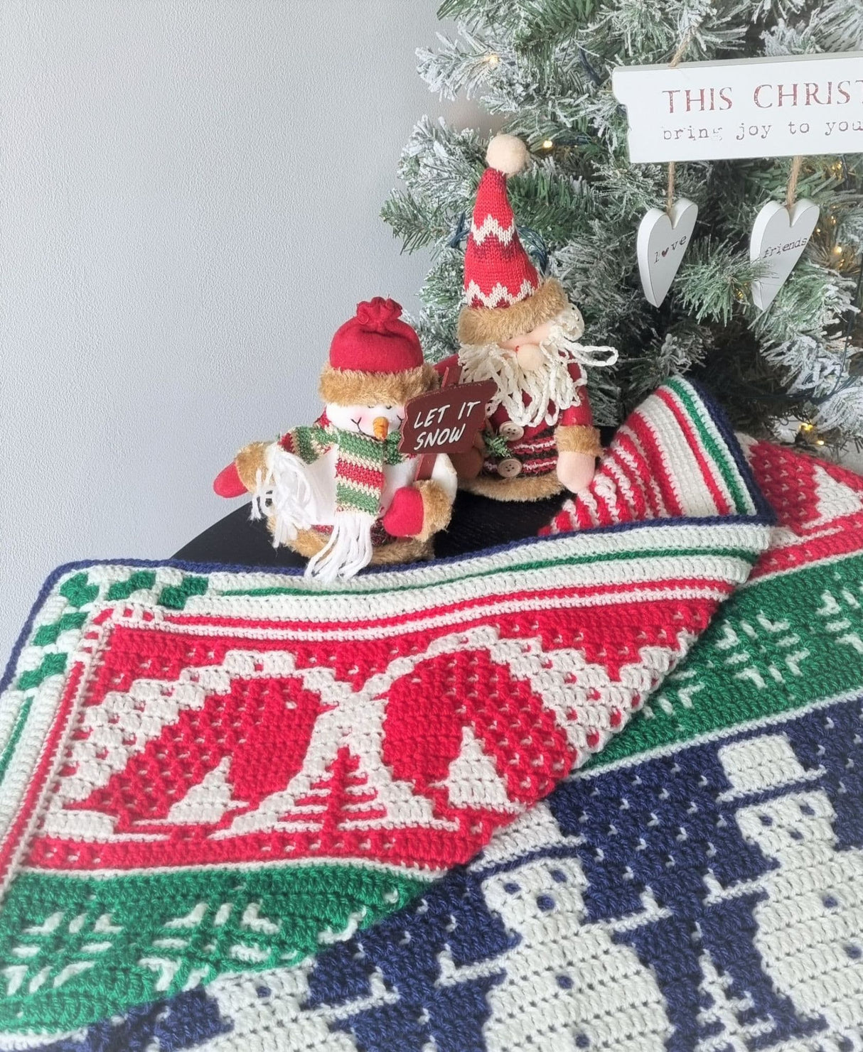 Stylecraft HoHoHo Blanket & Table Settings CAL - TRADITIONAL