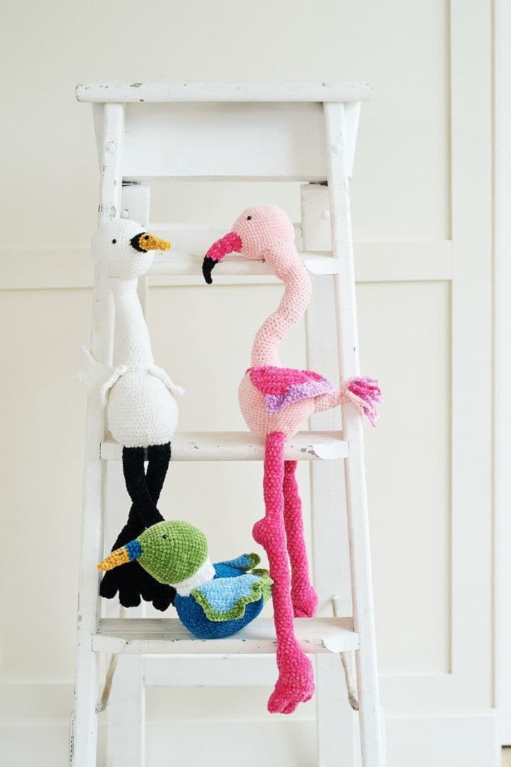 Stylecraft Squeeze Me DK Crochet Flamingo Swan and Duck Pattern 10086 –  Littlewoolshop.com