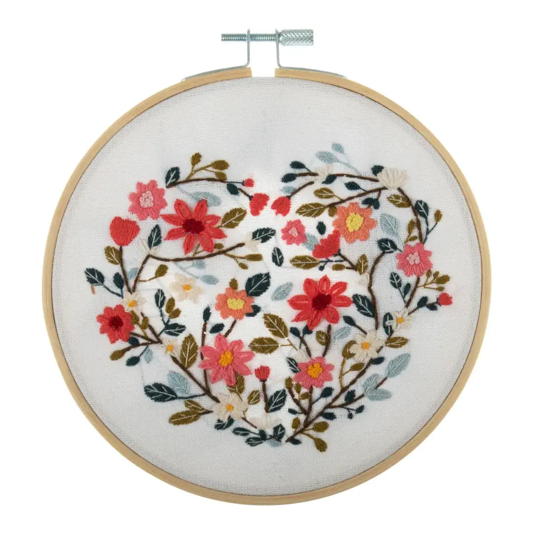 Trimits Embroidery Kit - Floral Heart 25 x 25cm