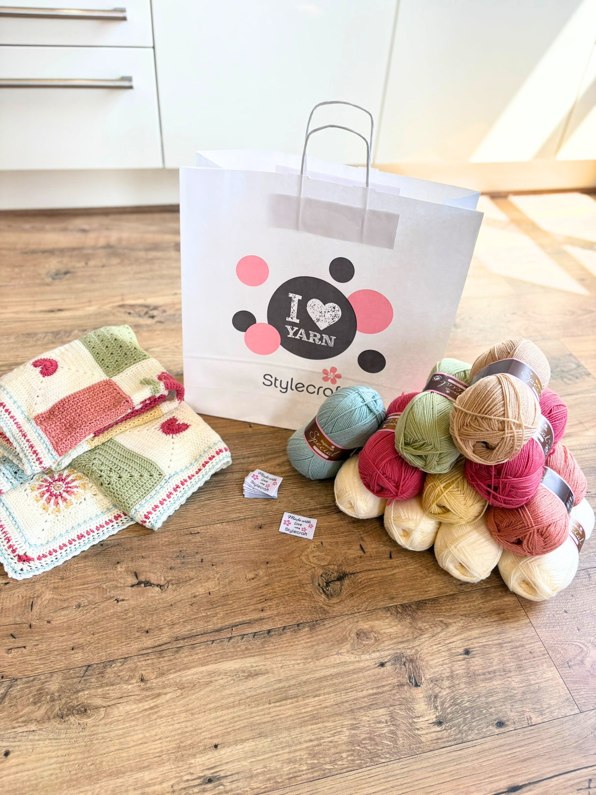 Stylecraft Love Letters to Autumn by MadebyAnita - Crochet Along (CAL)